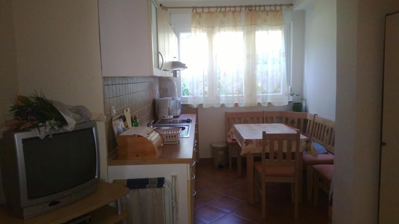 Sandra Rab Town Buitenkant foto