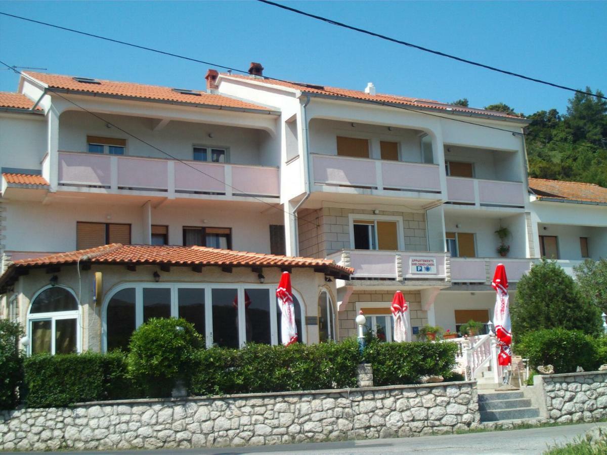 Sandra Rab Town Buitenkant foto